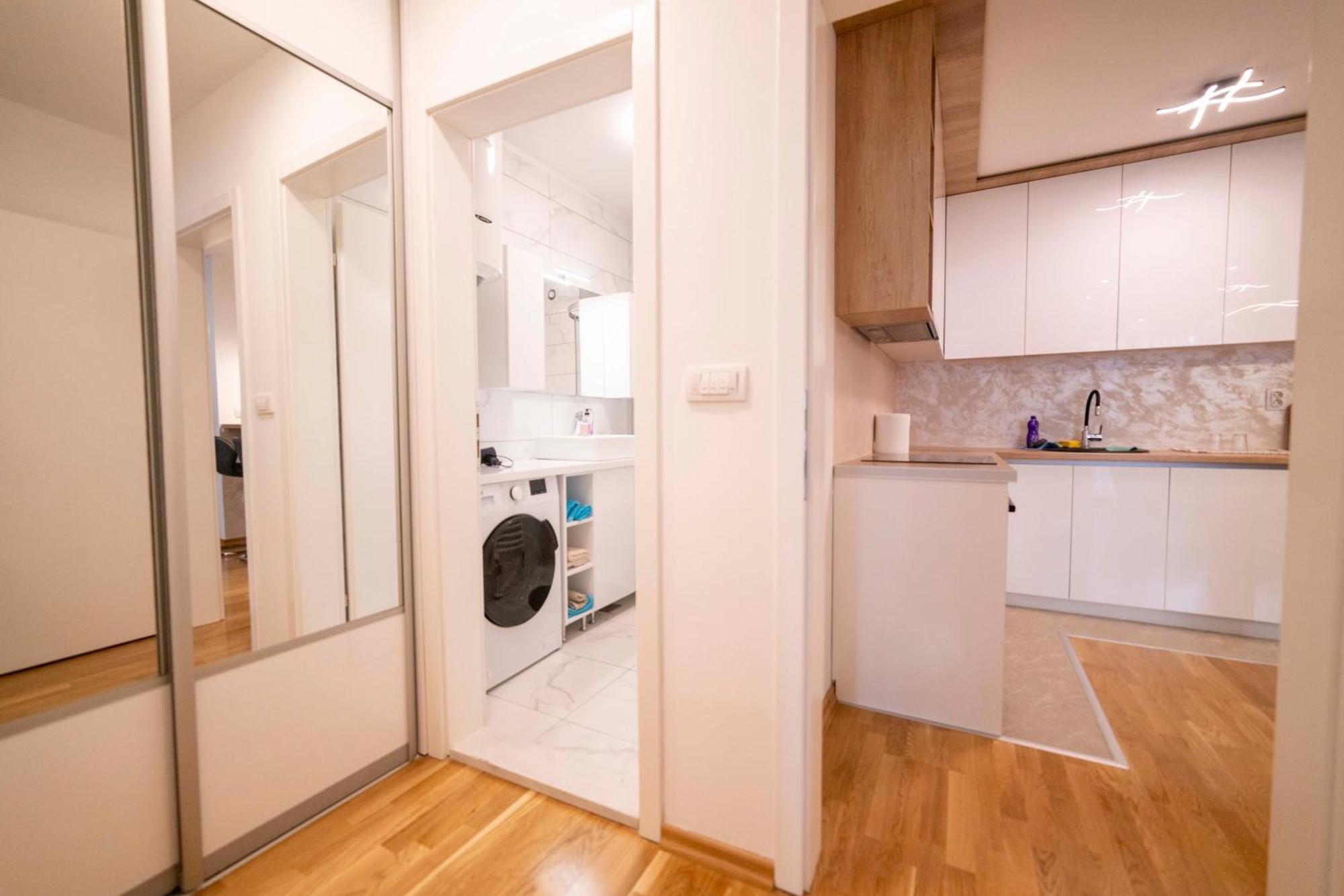 Apartment 5 Star Lukavica Eksteriør bilde